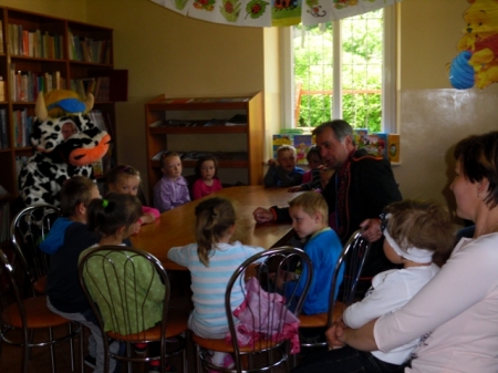 Zwierzęta  z podwórka i ich przyjaciel weterynarz