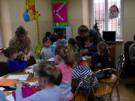 PRZEDSZKOLAKI W BIBLIOTECE  W GÓRACH - 2015