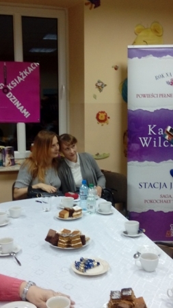 SPOTKANIE AUTORSKIE Z KAROLINĄ WILCZYŃSKĄ