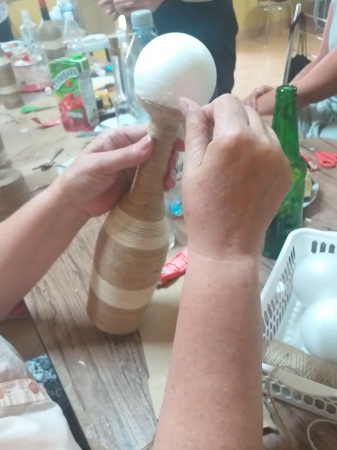 Zabawa sznurkiem – wykorzystanie ekologicznego sznurka w robieniu ozdób